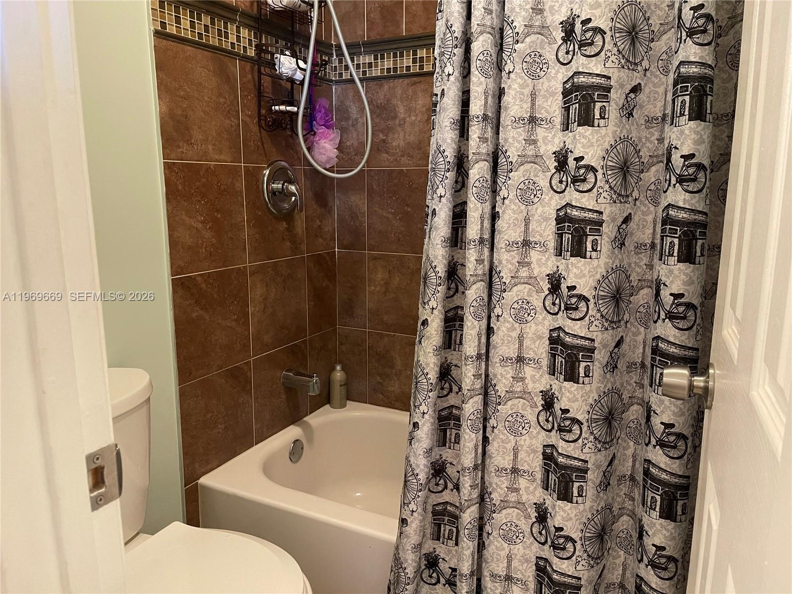 TARTAN COCONUT CREEK PHAS - Residential