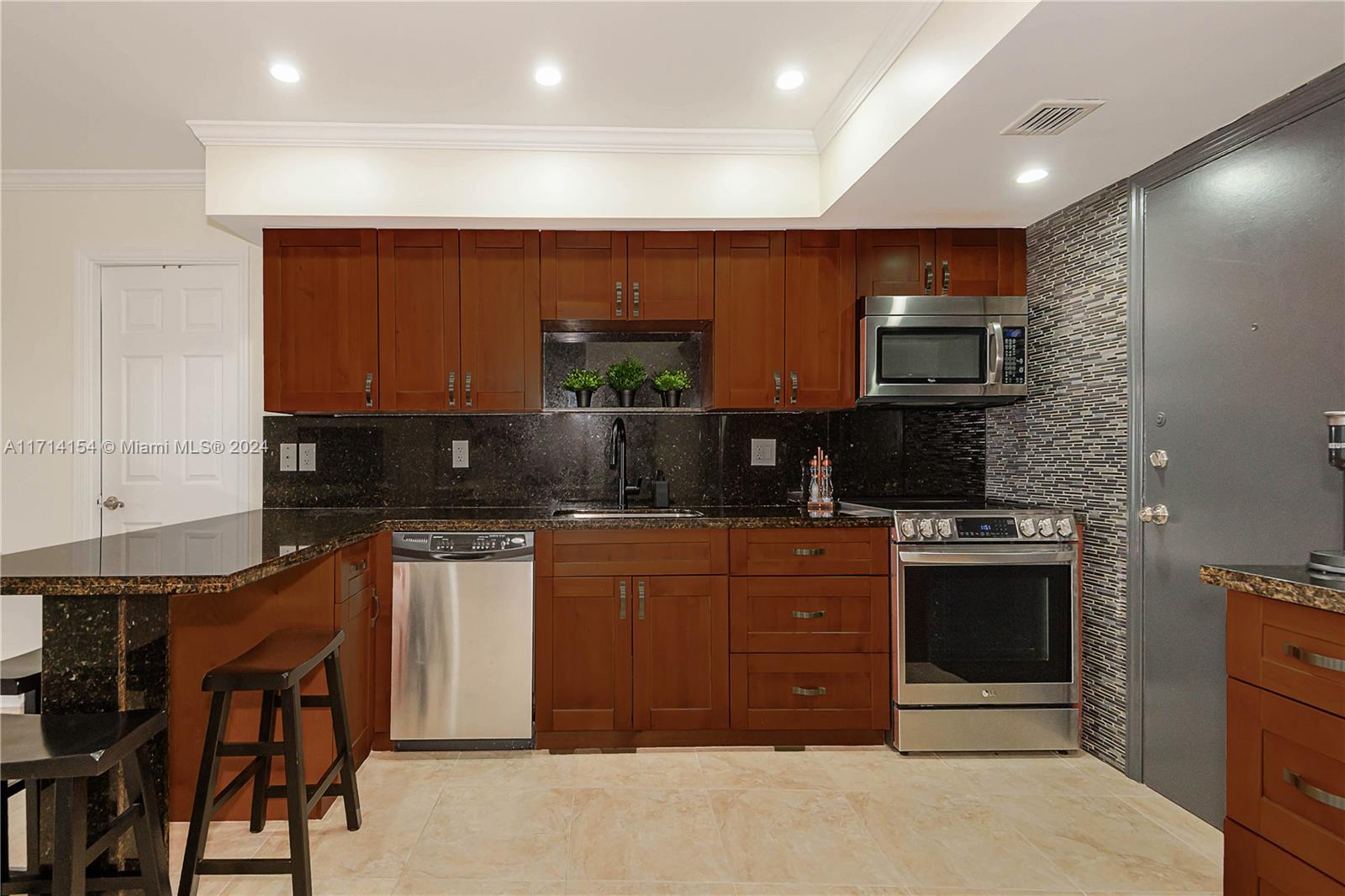 FAIRWAYS RIVIERA CONDO - Residential