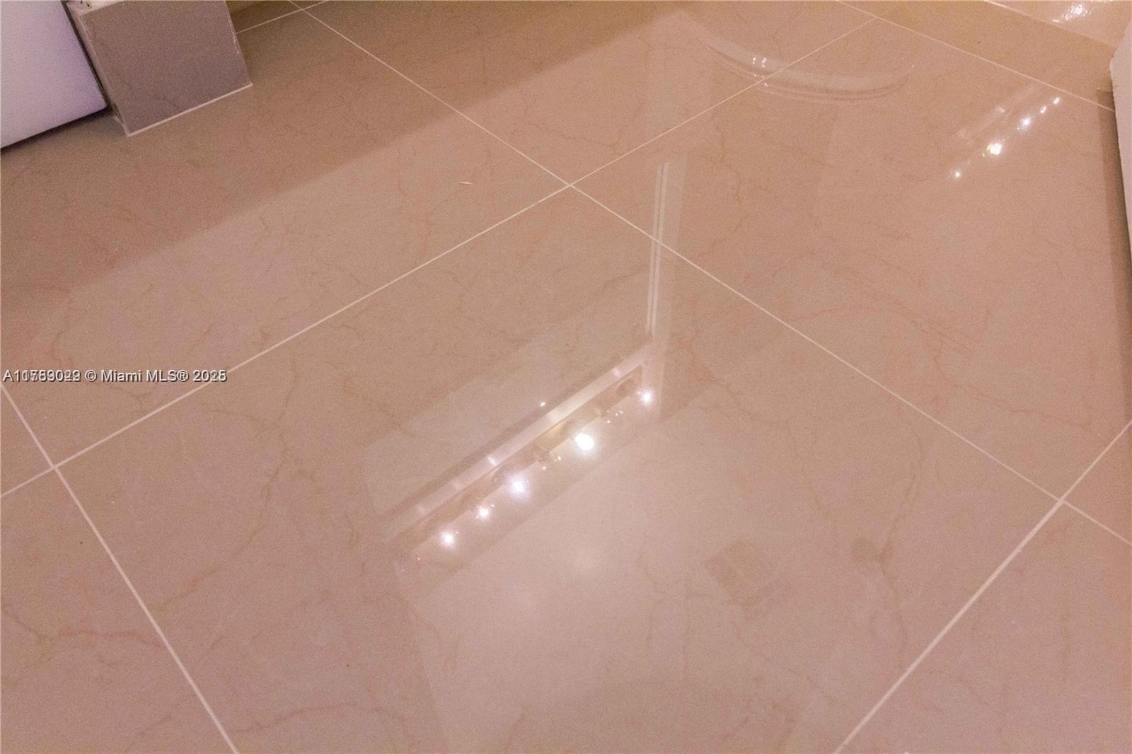 NAPOLI GARDENS AT CORAL S - Residential Lease