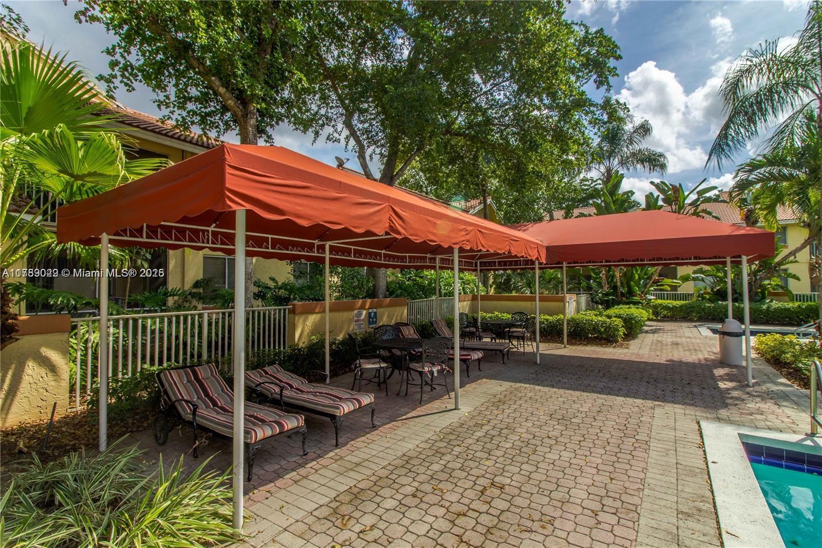 NAPOLI GARDENS AT CORAL S - Residential Lease