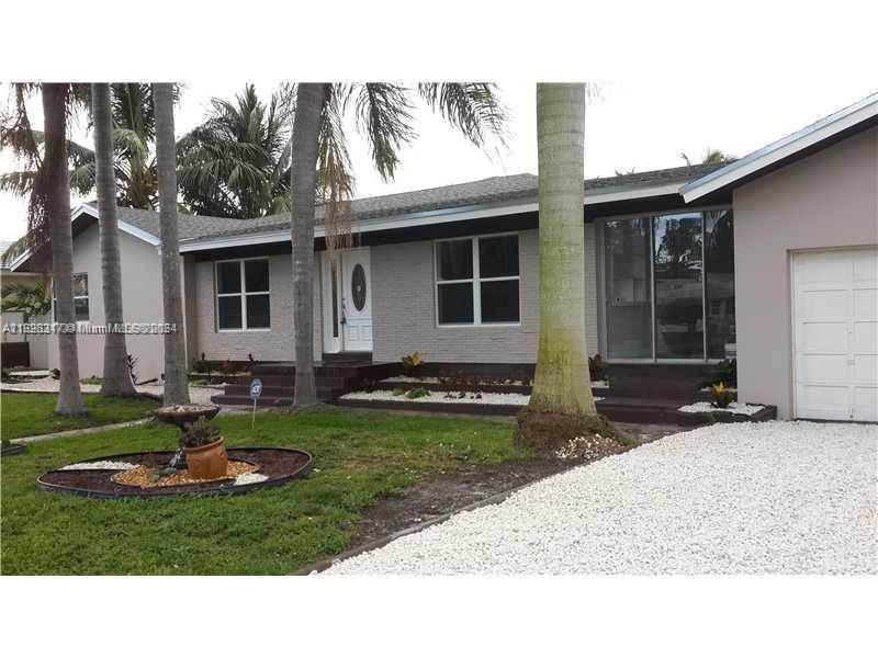 2534 Monroe St, Hollywood, Broward County, Florida - 4 Bedrooms  
4 Bathrooms - 