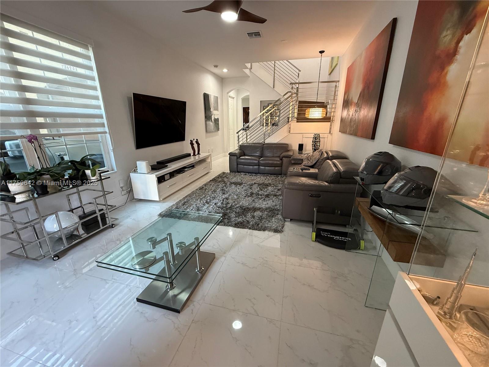 6923 Julia Gardens Dr