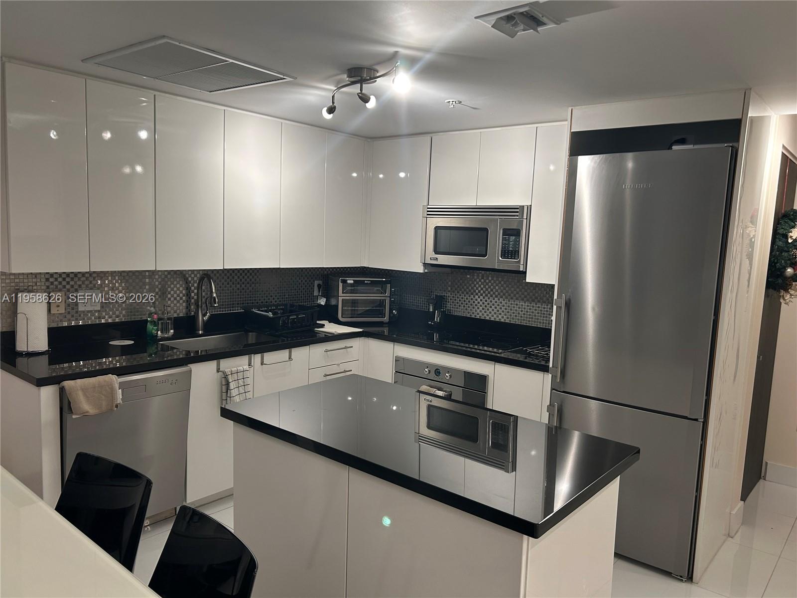 MINT CONDO - Residential Lease