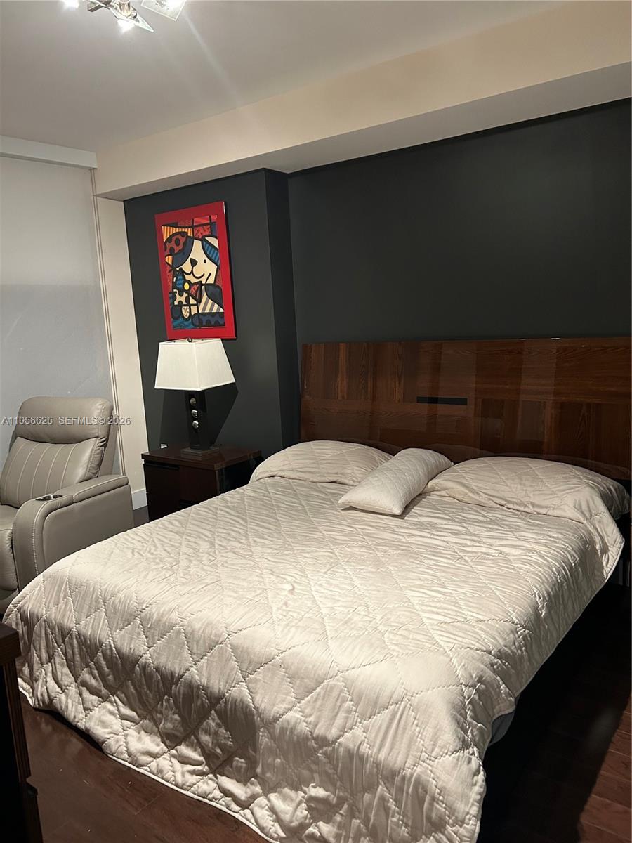 MINT CONDO - Residential Lease