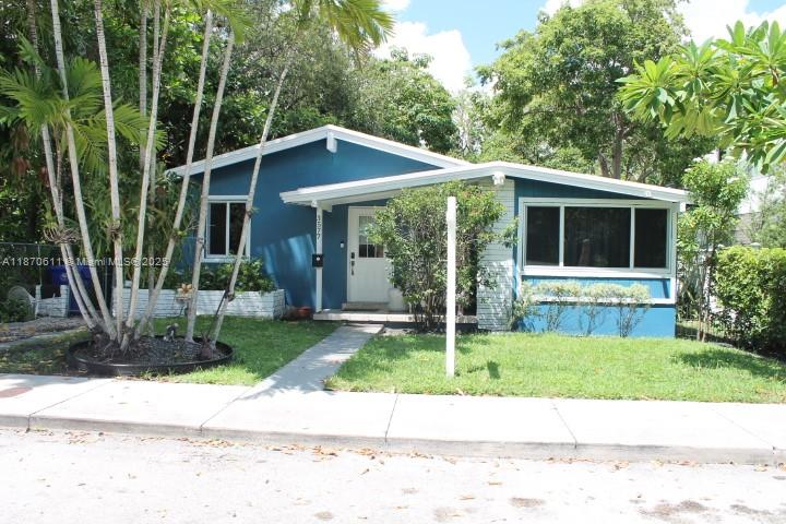 Coconut Grove Single family home with no HOA on a 5000 square foot lot. Walk to everything the Grove has to offer, Cocowalk is a five minute walk away, close to the marinas and amazing restaurants. Prime area for redevelopment or to move in as is and enjoy the best neighborhood in Miami.