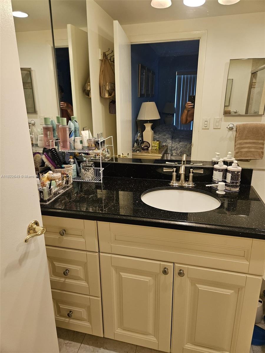 KINGS POINT 2 - Residential Lease