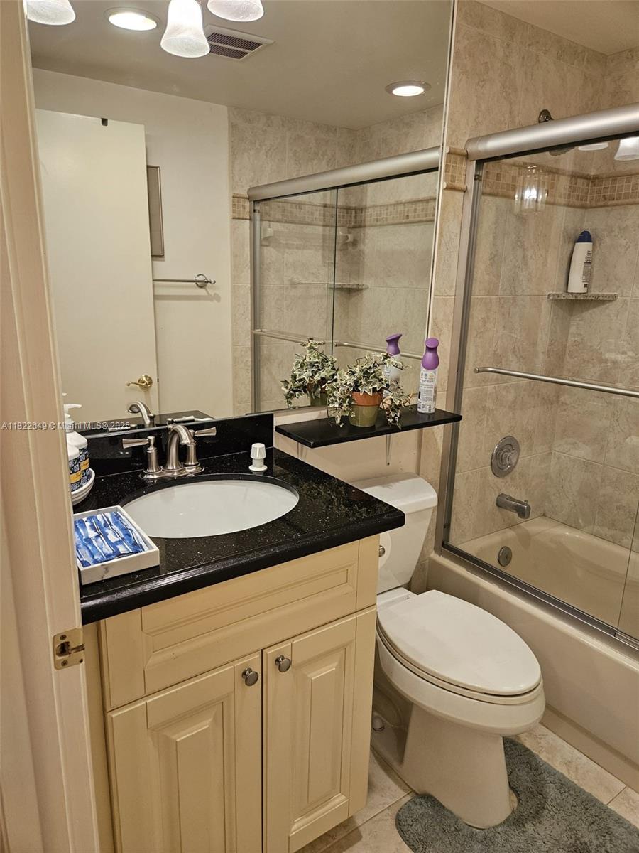 KINGS POINT 2 - Residential Lease
