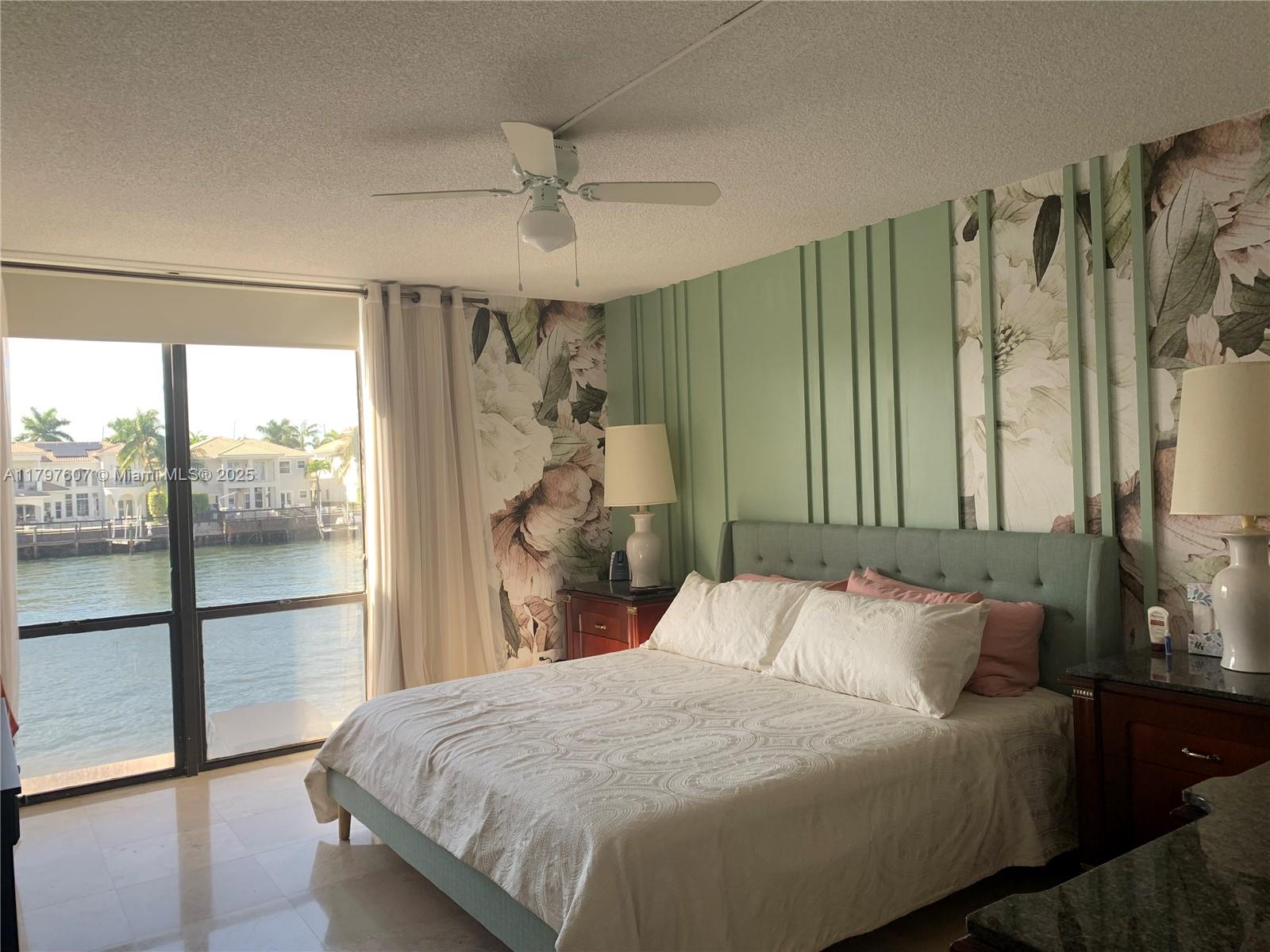 ALLINGTON TOWERS SOUTH - Residential Lease