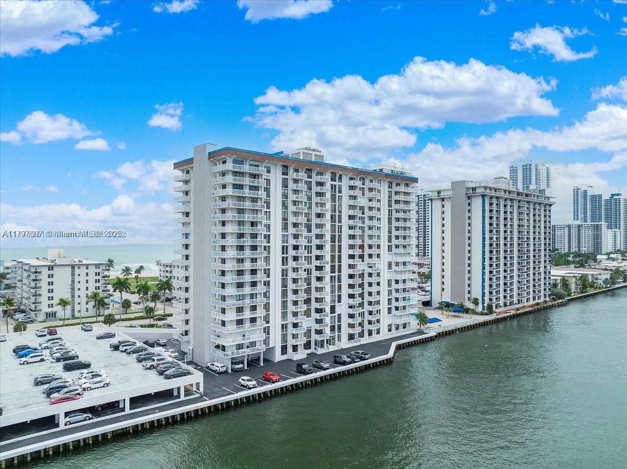 ALLINGTON TOWERS SOUTH - Residential Lease