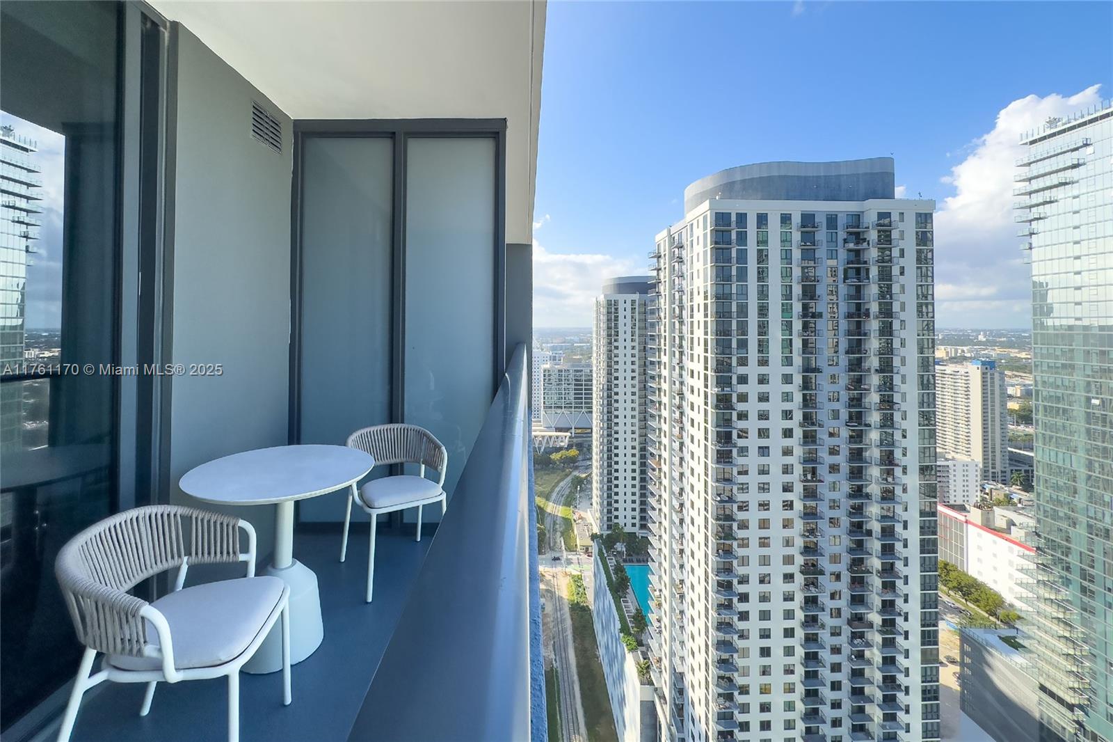NATIIVO / GALE RESIDENCES - Residential