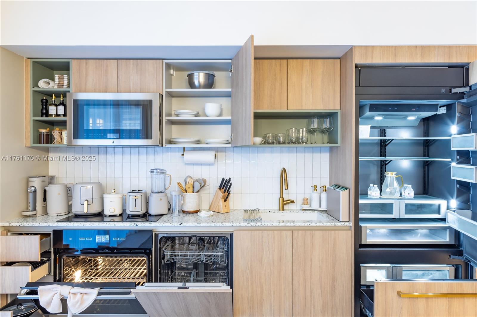 NATIIVO / GALE RESIDENCES - Residential
