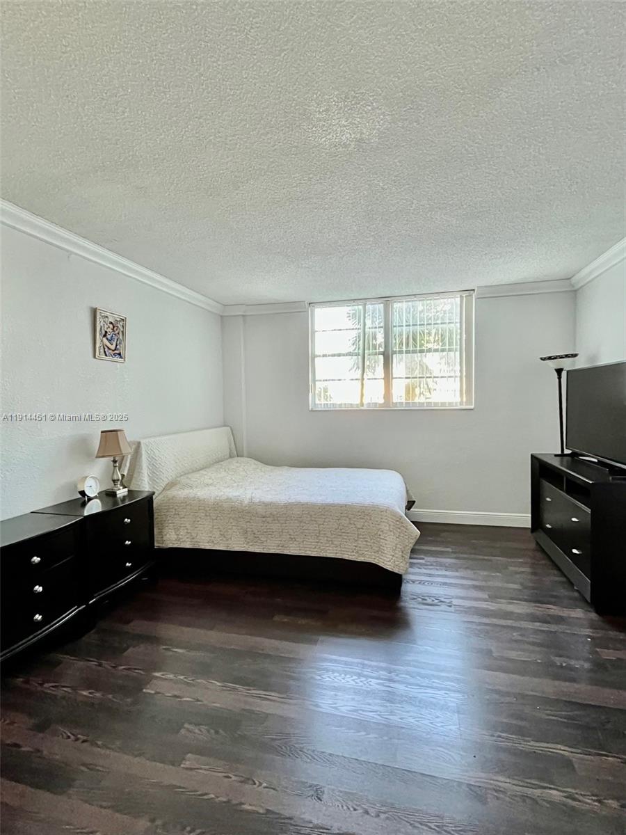 OCEANVIEW BUILDING A COND - Residential Lease