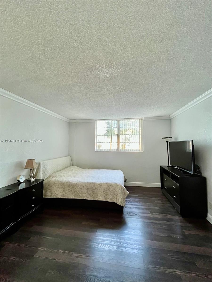 OCEANVIEW BUILDING A COND - Residential Lease