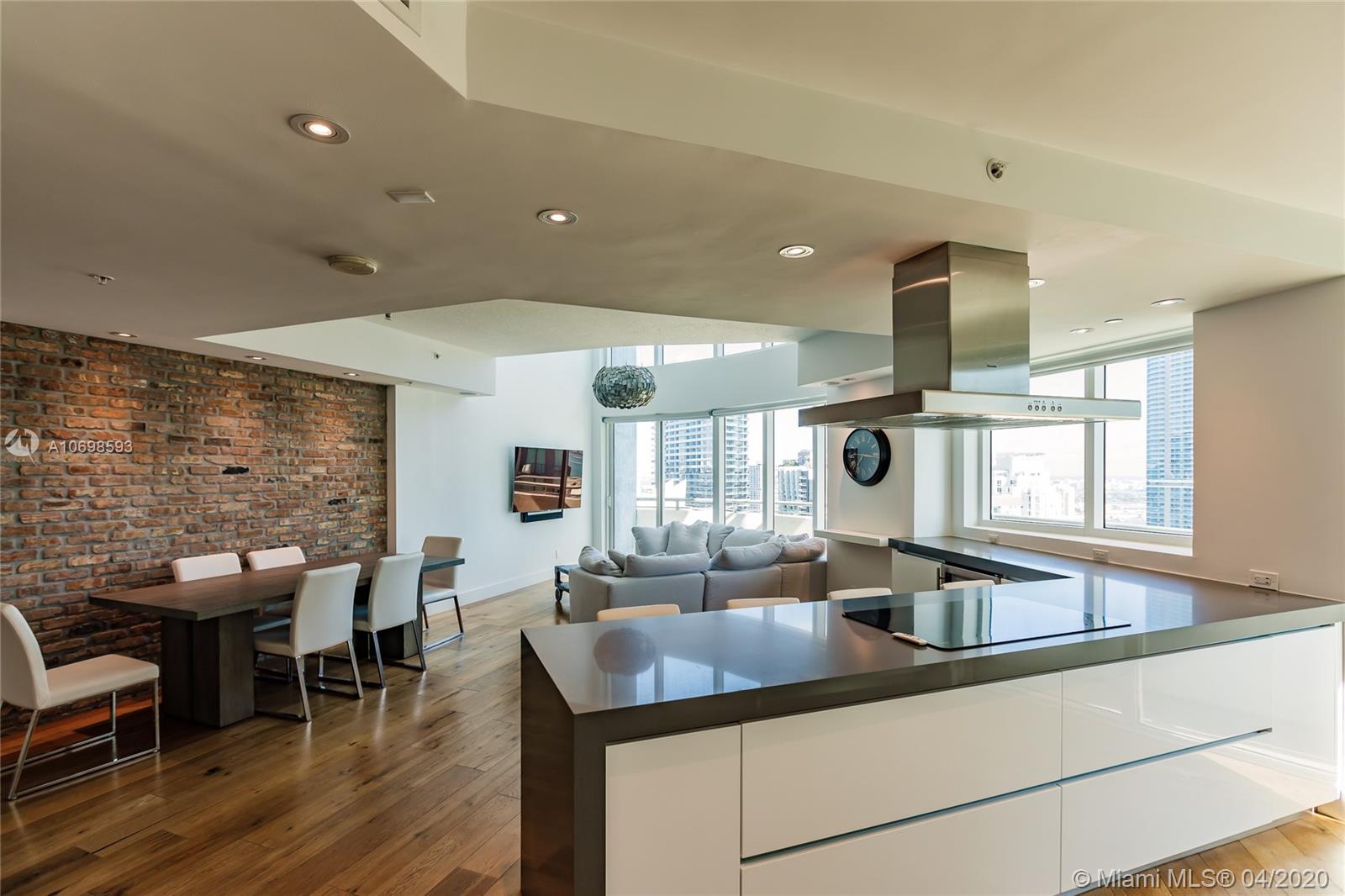 INFINITY AT BRICKELL COND - Residential