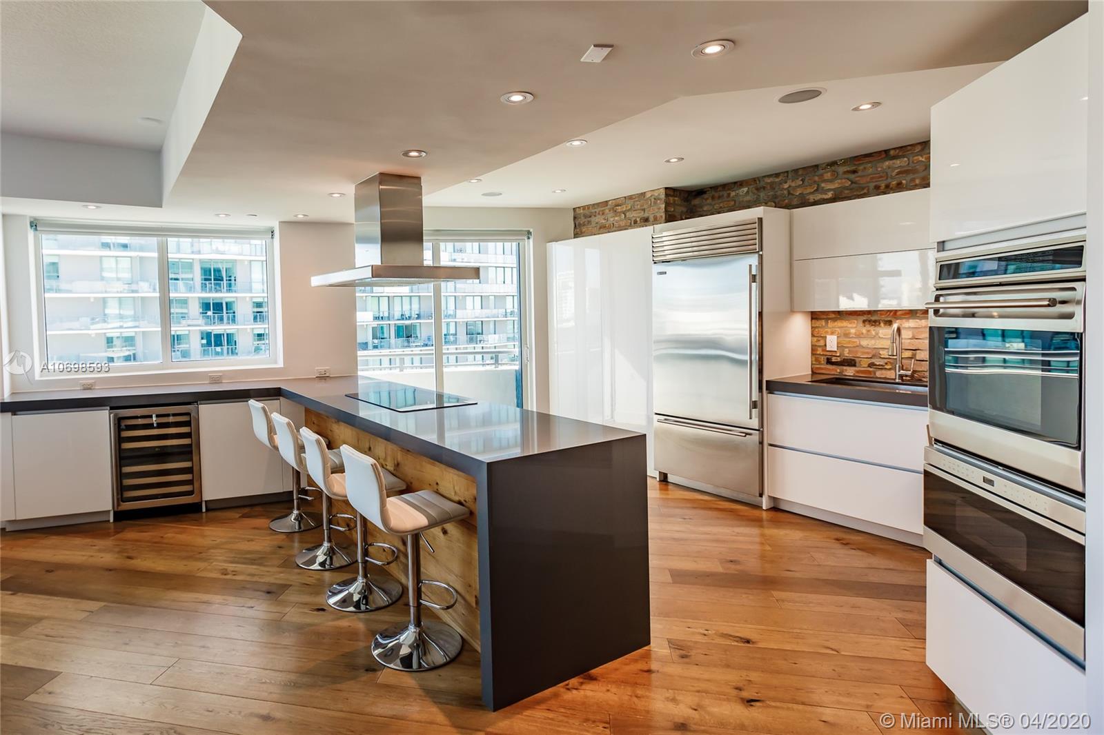 INFINITY AT BRICKELL COND - Residential