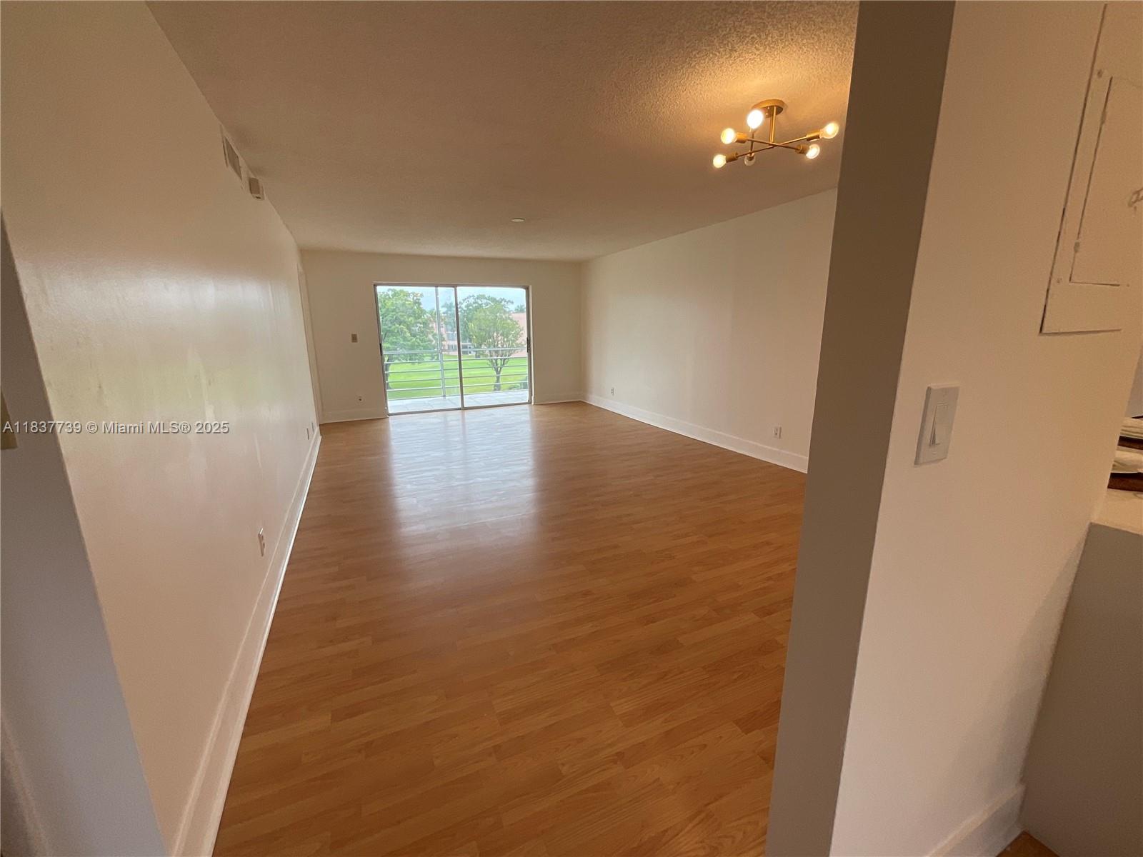 9481 Sunrise Lakes Blvd 302