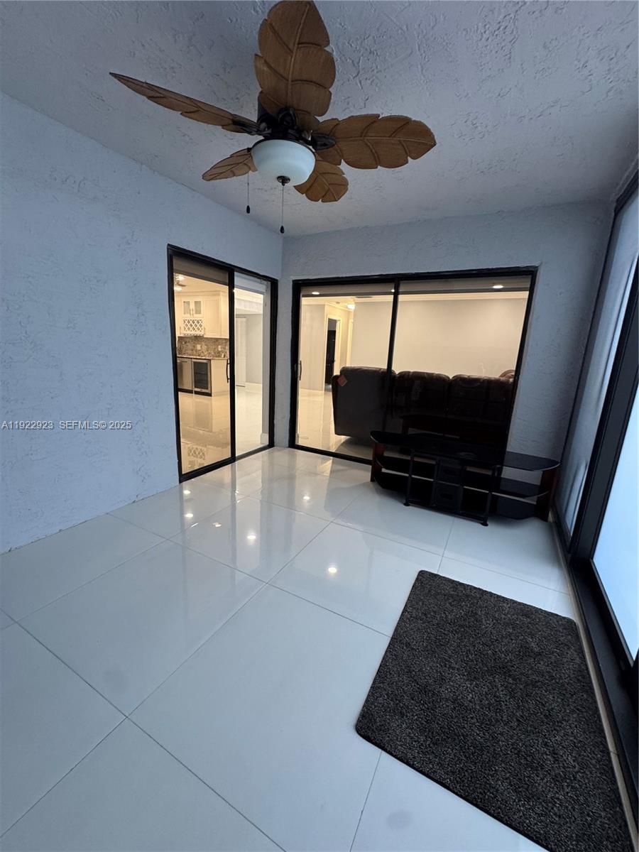 KARANDA VILLAGE V-B CONDO - Residential