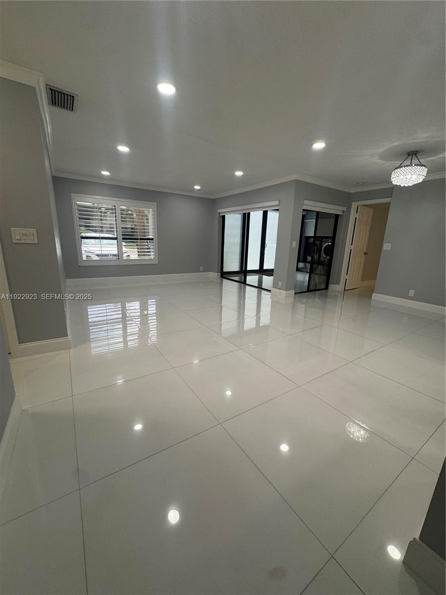 KARANDA VILLAGE V-B CONDO - Residential