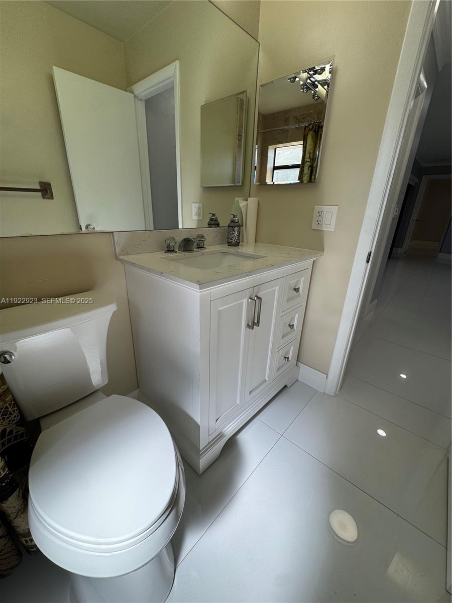 KARANDA VILLAGE V-B CONDO - Residential