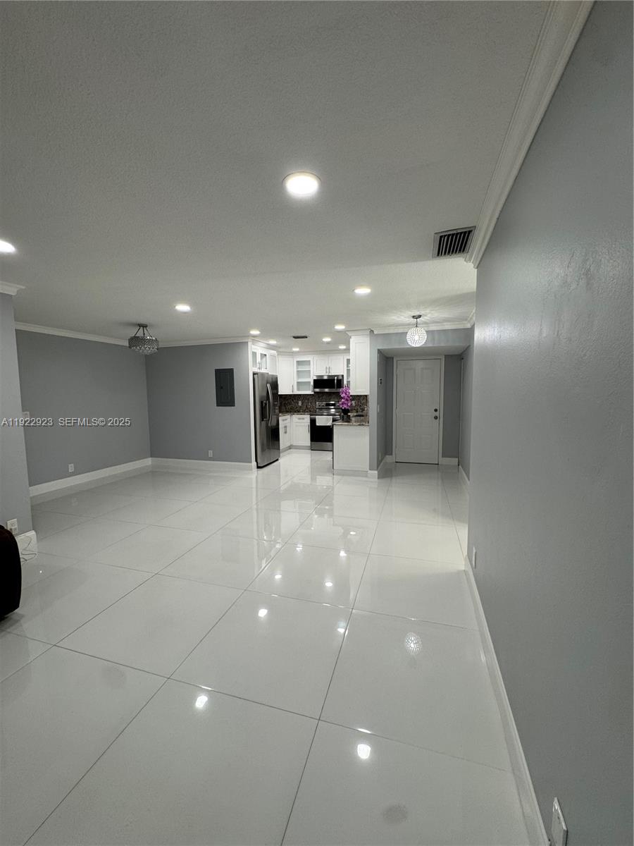 KARANDA VILLAGE V-B CONDO - Residential