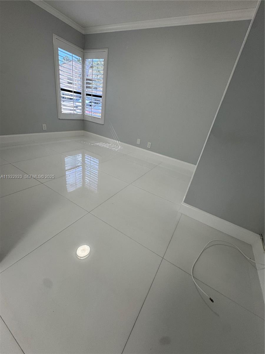 KARANDA VILLAGE V-B CONDO - Residential