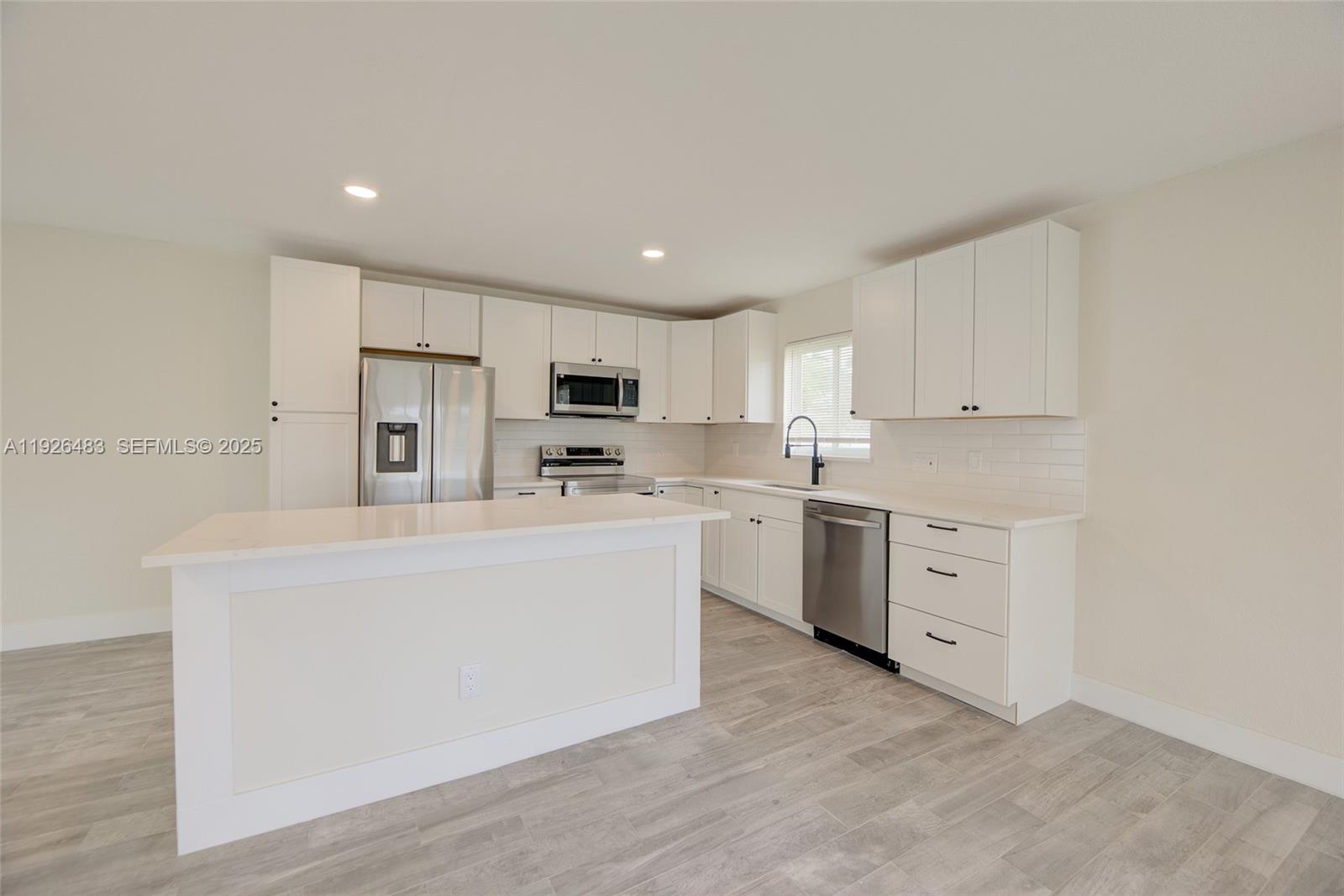 ORANGEBROOK GOLF ESTATES - Residential Lease