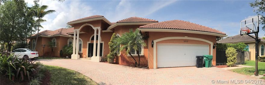 Spectacular Home in one of the best location in Miami Dade, close to Baptist Hospital,5/4 ,Marble floor,one word do an appointment and see it,Pool,Gazebo and much more, Bring yours approved buyers.....
Seller is a Real State Agent..