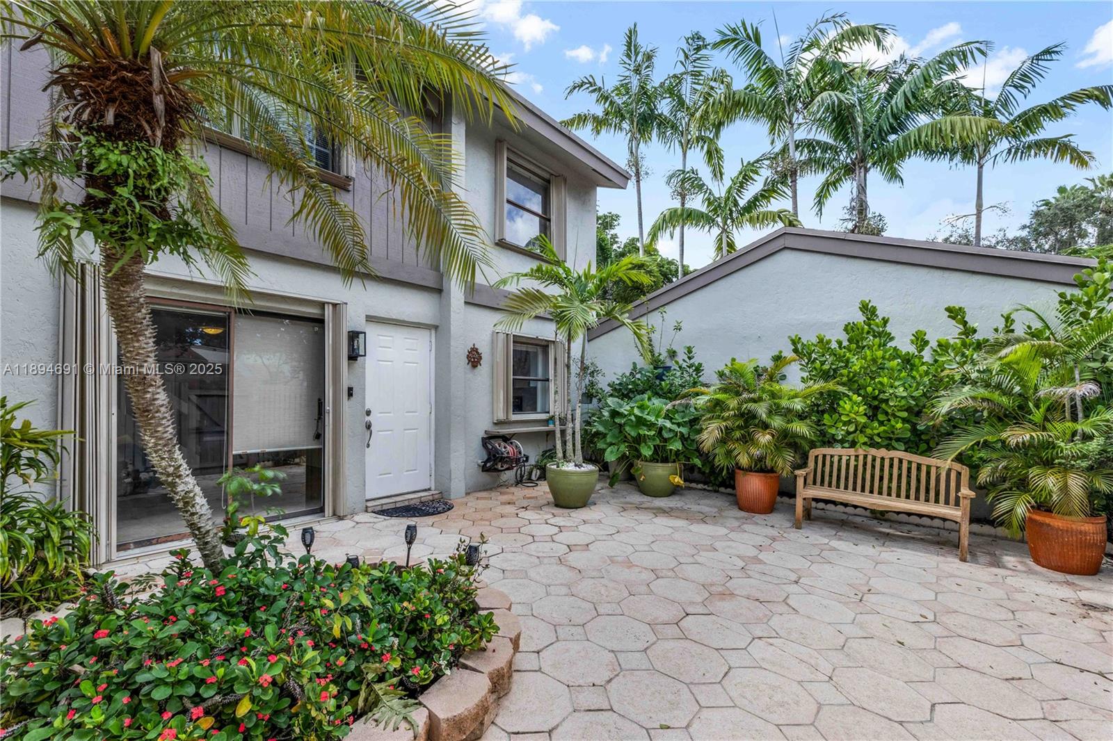 SABAL CHASE SEC 6 - Residential