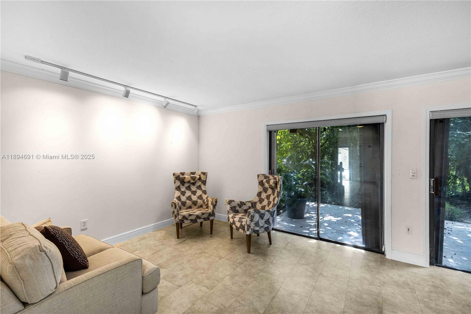 SABAL CHASE SEC 6 - Residential