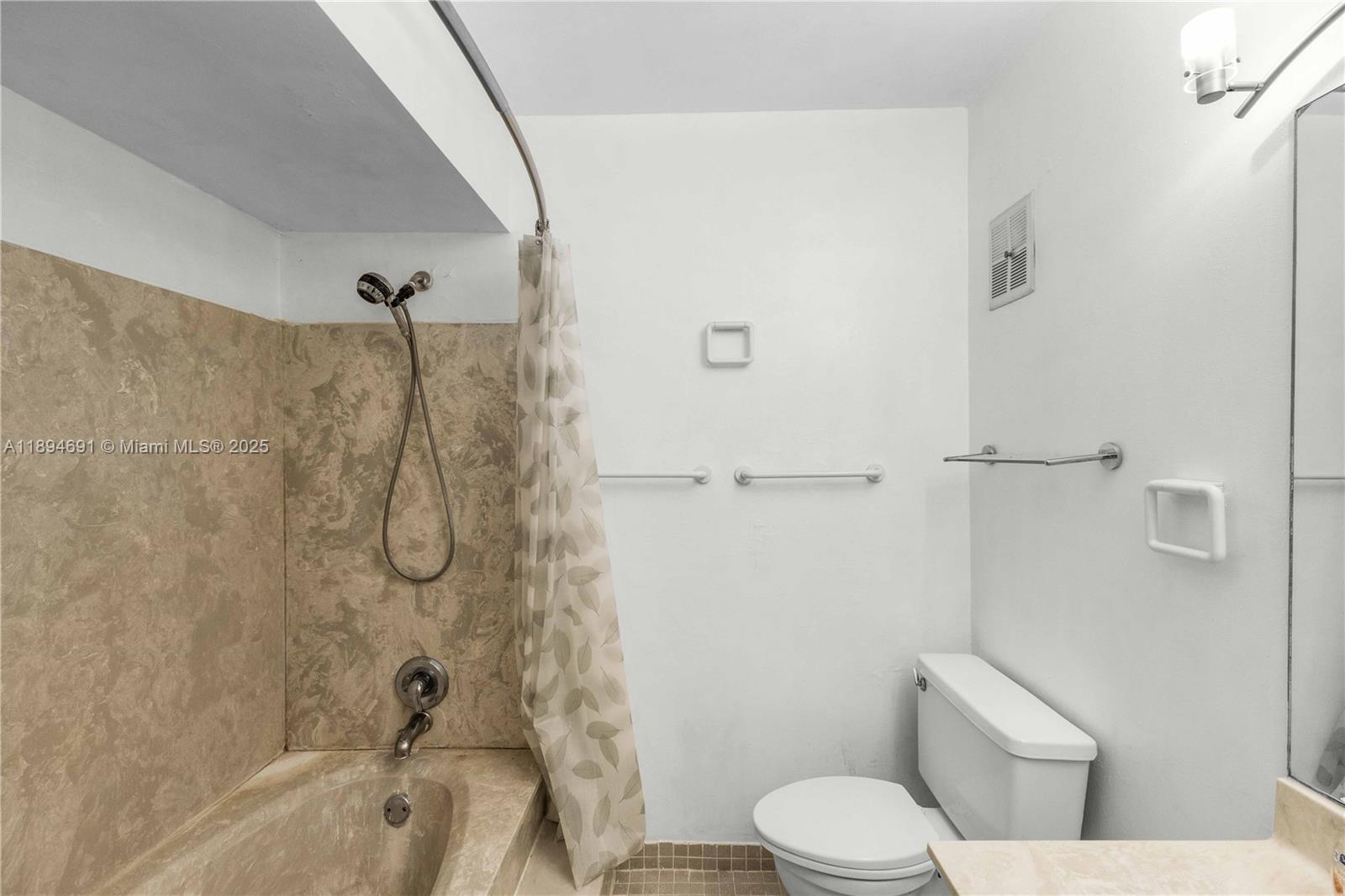SABAL CHASE SEC 6 - Residential