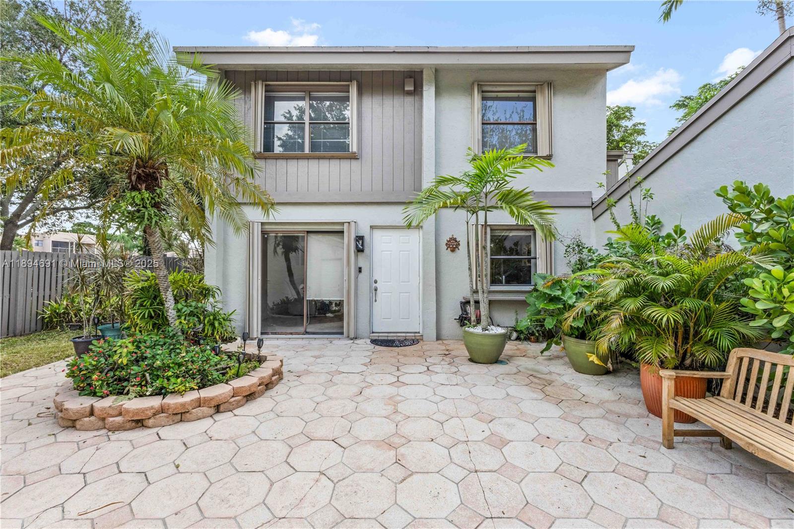 SABAL CHASE SEC 6 - Residential