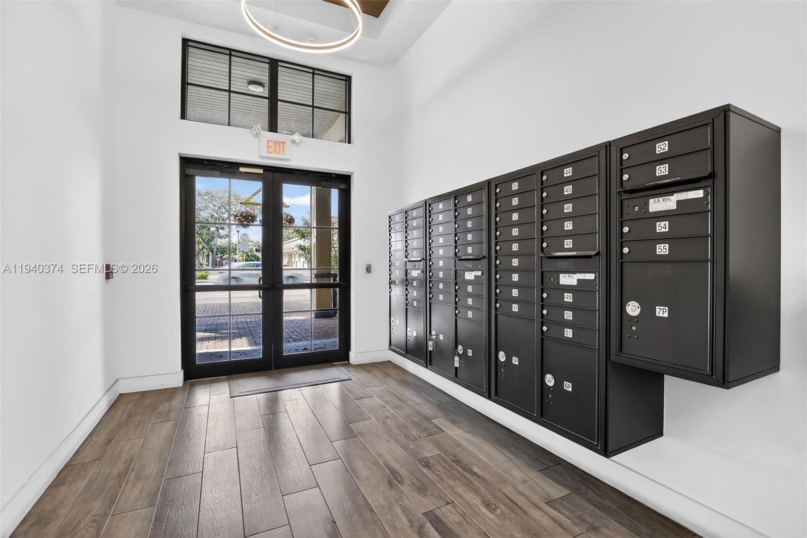 MAIN STREET LOFTS CONDO - Residential