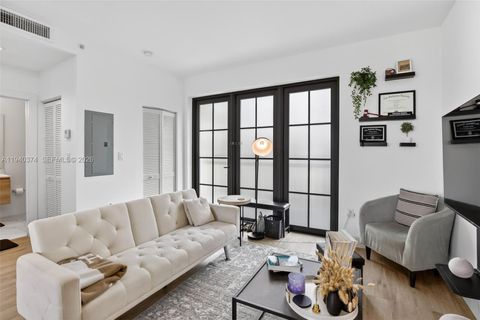 4100 SW 64th Ave 301 Davie FL 33314