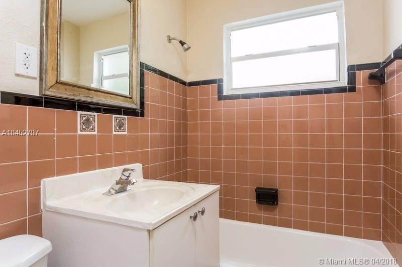 LAKE FOREST SEC 2 - Residential Lease