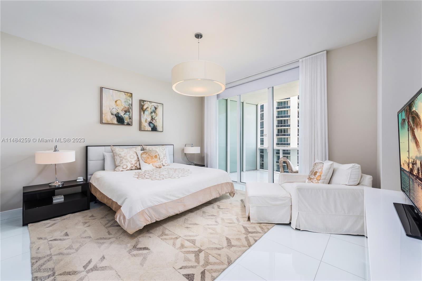 Rental Property at 15811 Collins Ave 1702, Sunny Isles Beach, Miami-Dade County, Florida - Bedrooms: 3 
Bathrooms: 4  - $21,000 MO.