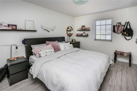 Tiny photo for 476 NE 194th Ter, Miami, FL 33179 (MLS # A12027979)