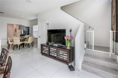 Tiny photo for 476 NE 194th Ter, Miami, FL 33179 (MLS # A12027979)