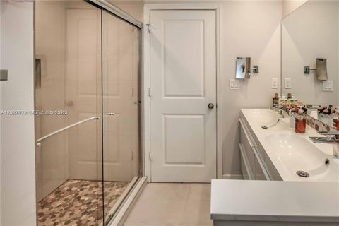 Tiny photo for 476 NE 194th Ter, Miami, FL 33179 (MLS # A12027979)