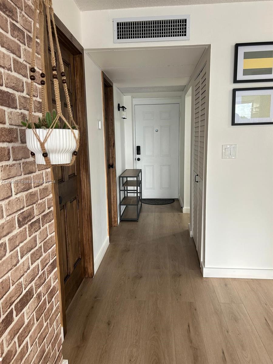 ROYAL PARK CONDO - Residential