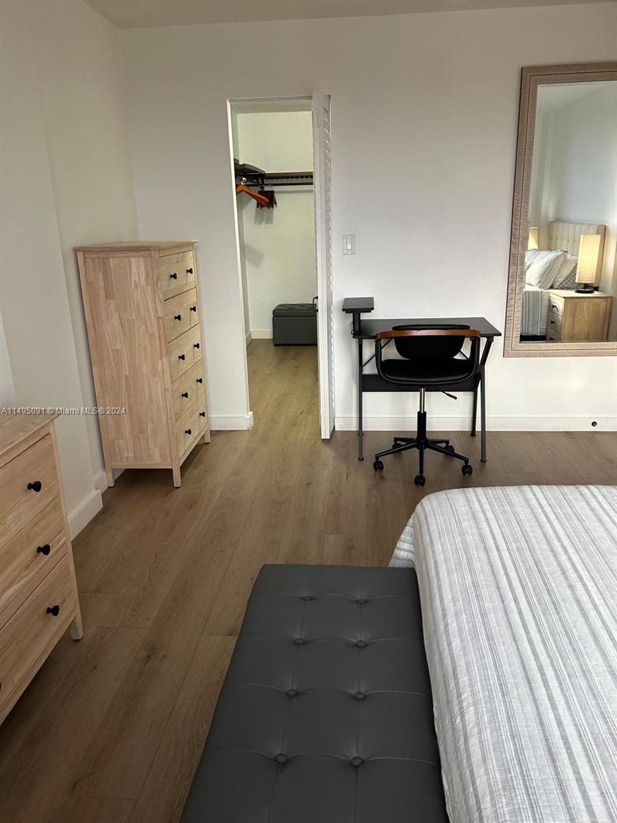 ROYAL PARK CONDO - Residential