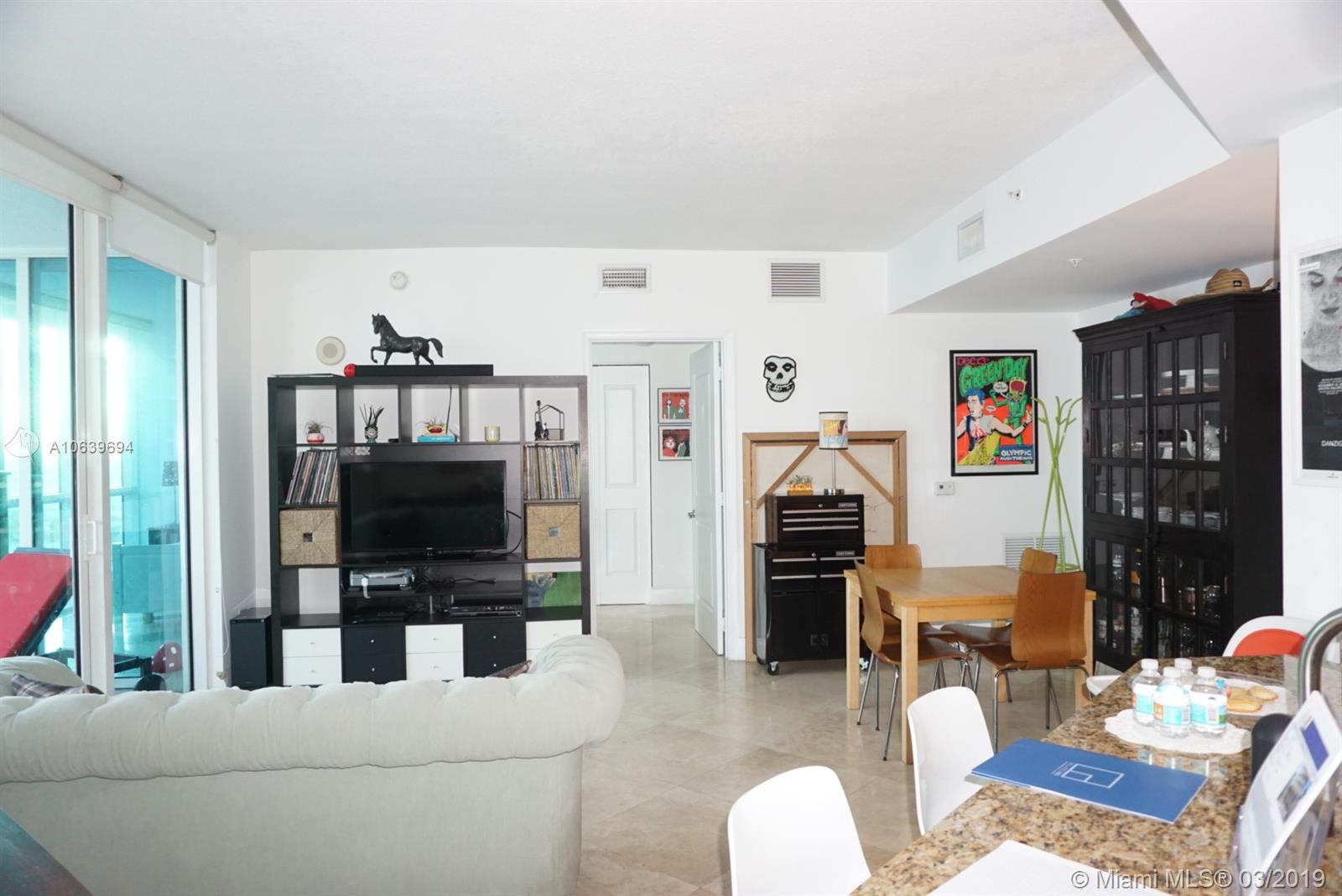 PLATINUM CONDO - Residential Lease