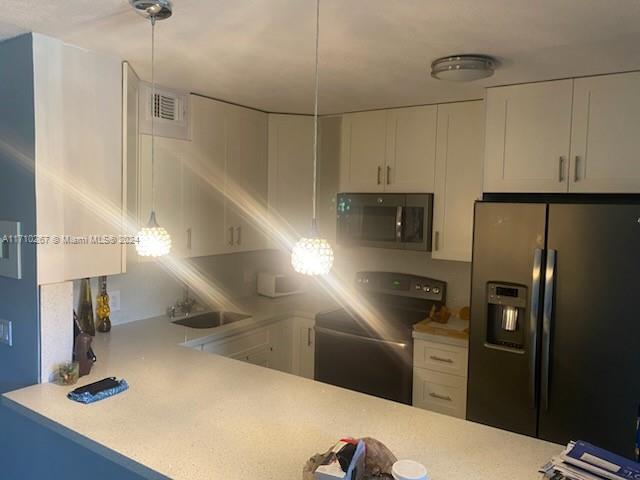 Rental Property at Address Not Disclosed, Pembroke Pines, Miami-Dade County, Florida - Bedrooms: 2 
Bathrooms: 2  - $2,200 MO.