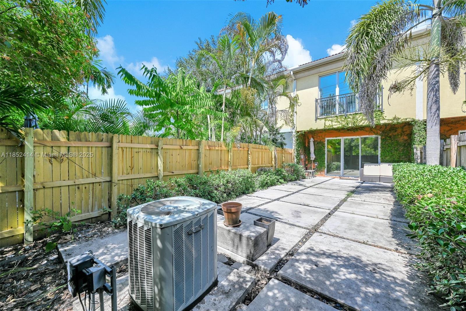 PROGRESSO - Residential Lease