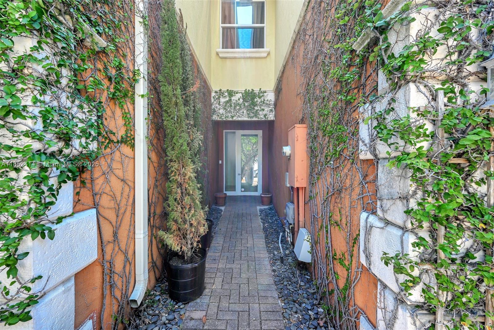 PROGRESSO - Residential Lease