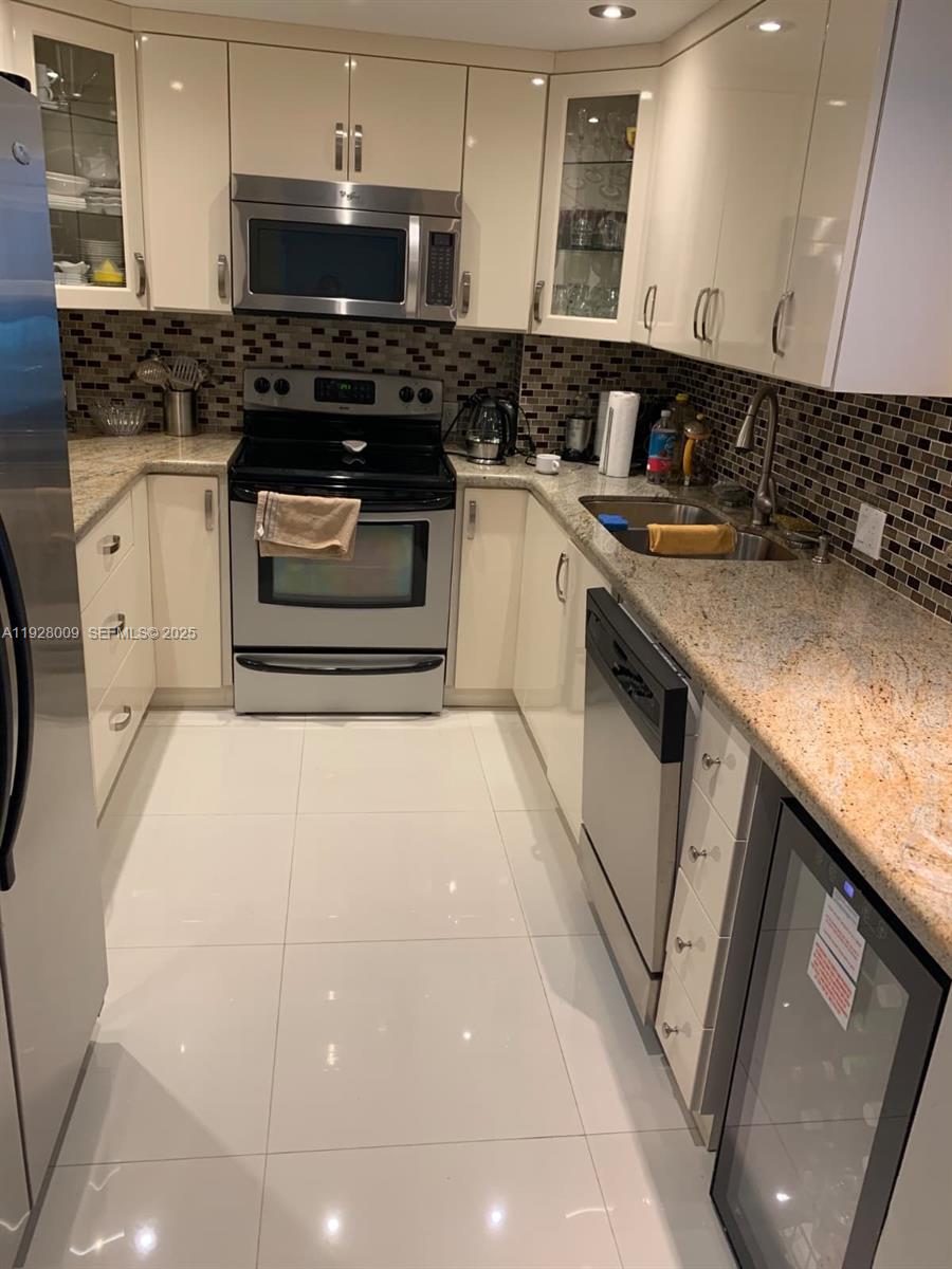 ARLEN HOUSE EAST CONDO - Residential Lease