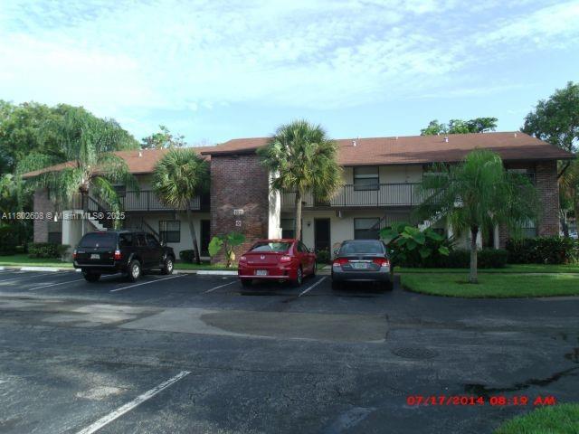 6010 Shakerwood Cir 106, Tamarac, Broward County, Florida - 2 Bedrooms  
2 Bathrooms - 