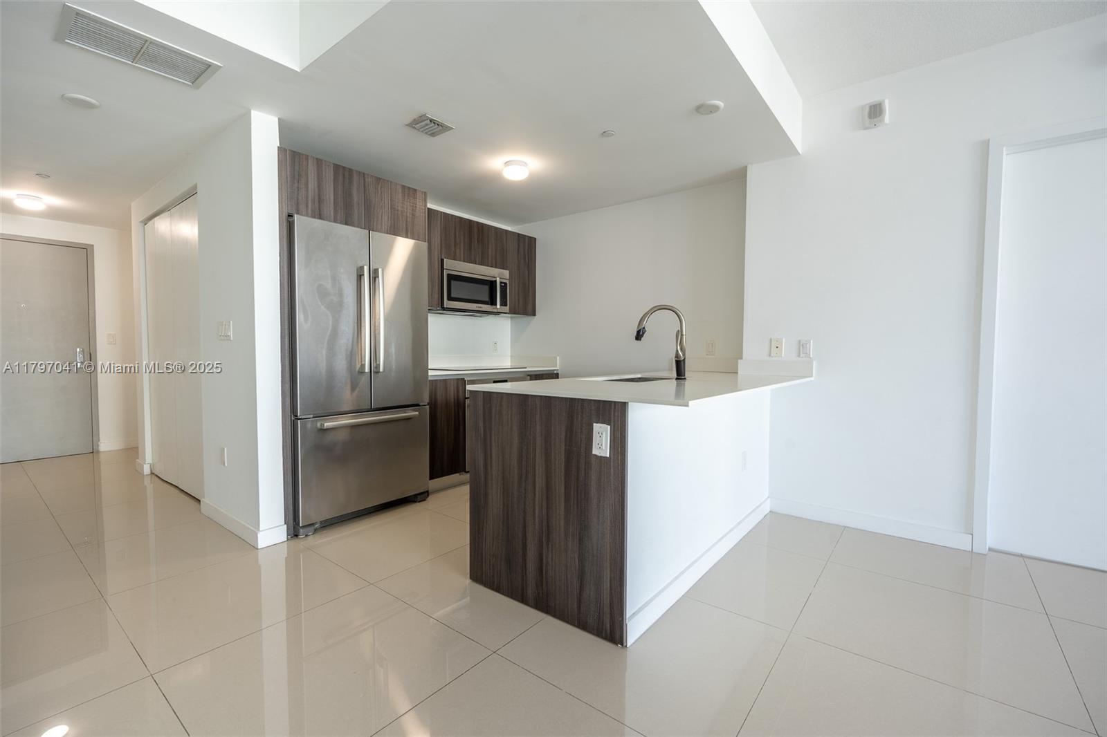 ARIA ON THE BAY CONDO - Residential Lease
