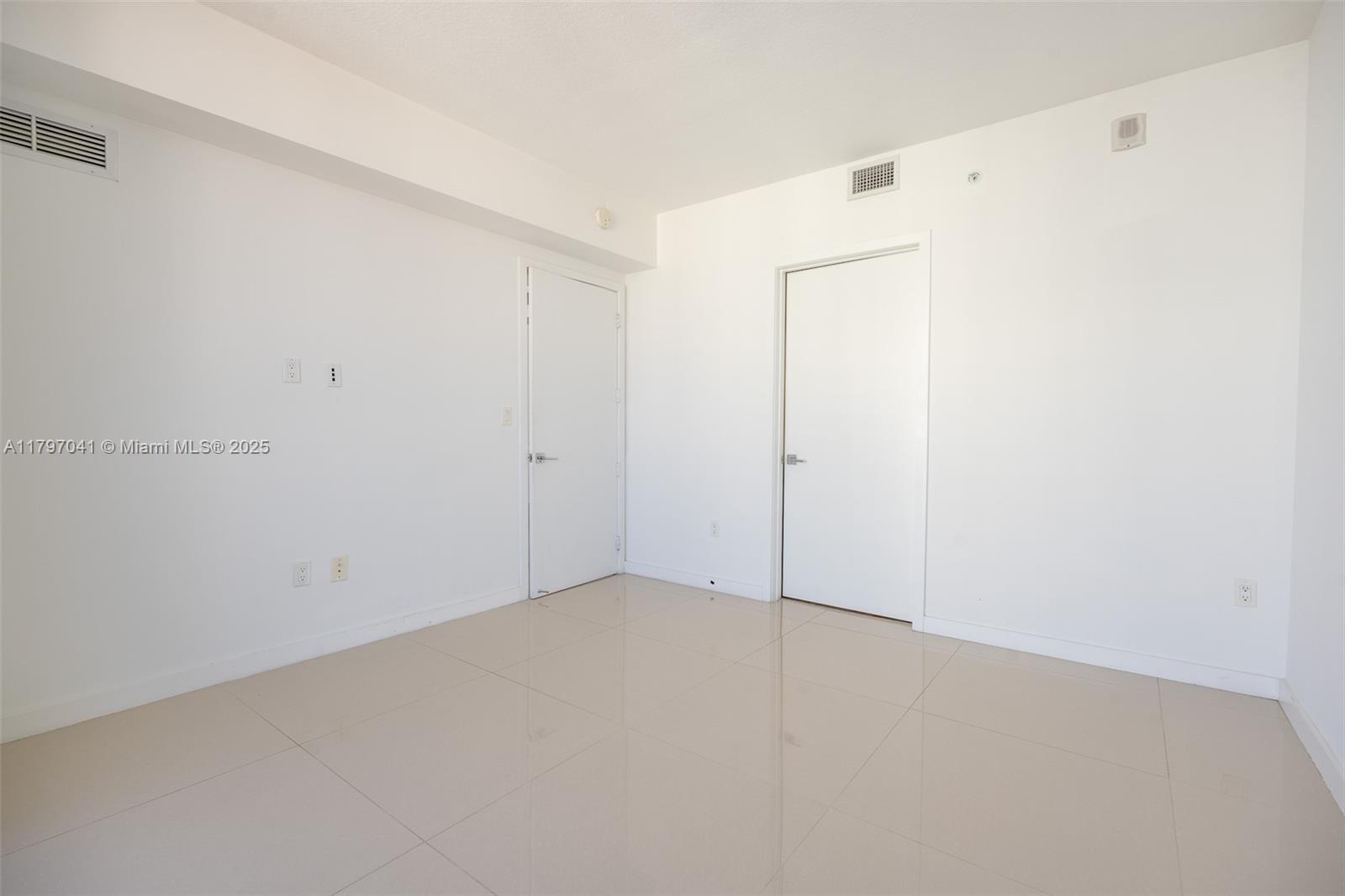 ARIA ON THE BAY CONDO - Residential Lease