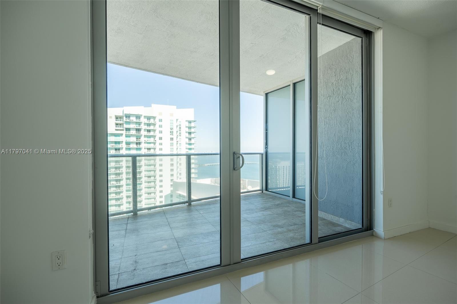 ARIA ON THE BAY CONDO - Residential Lease