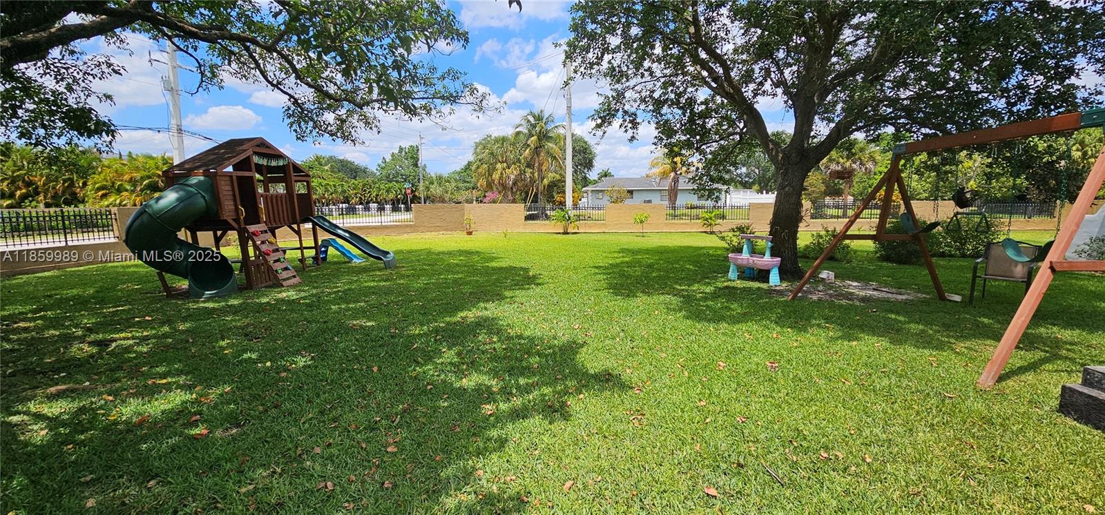 1670 SW 139th Ave